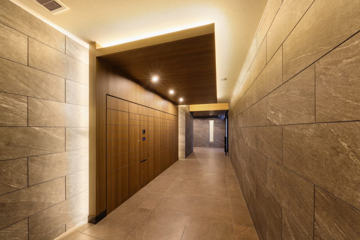 プレサンスロジェ大津京レイクヴィラ エントランス